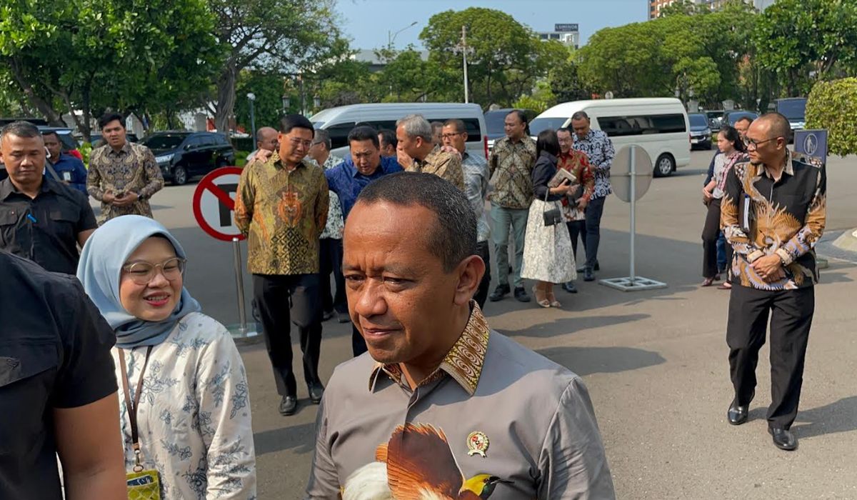 INDO PAY Bahlil dan Rosan Merapat ke Istana Temui Jokowi, Ada Apa?