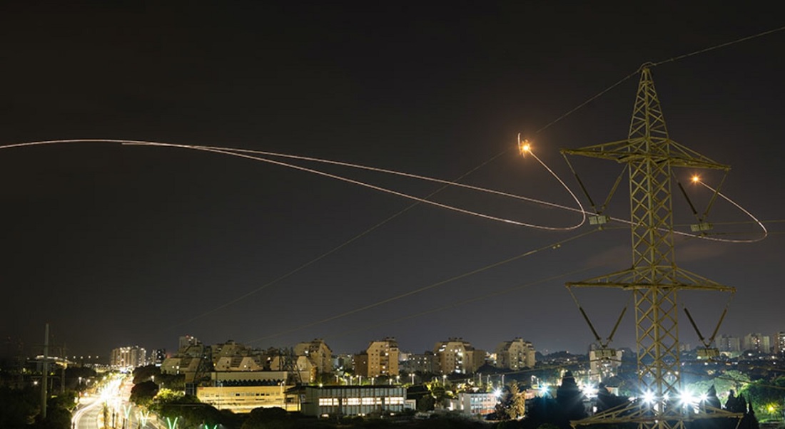 INDO PAY Media Israel Pertanyakan Kehebatan Iron Dome setelah Ditembus Rudal Iran