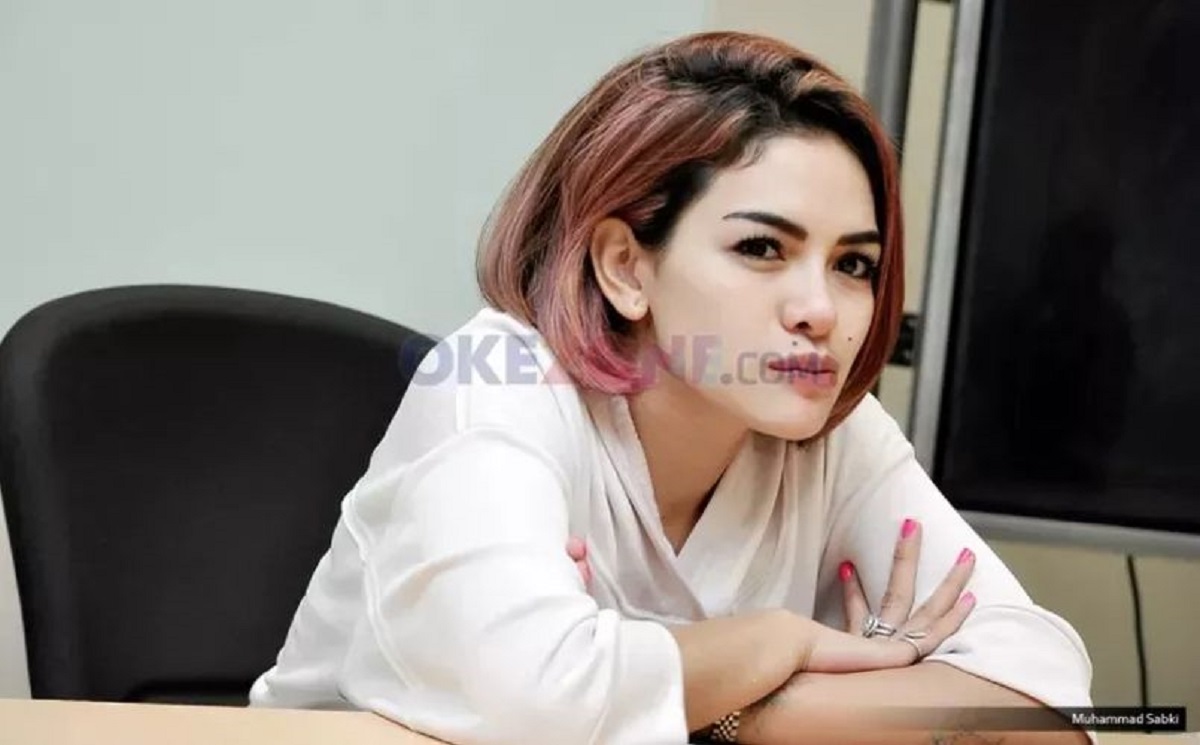 TOP INDO Nikita Mirzani Geram dengan Mami Eda: Laura Kenal Keluarga Vadel dari Dia