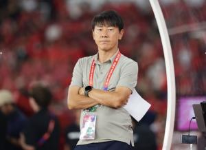 TOP PAY Suporter Garuda Masih Kaget dengan Keputusan Strategi Shin Tae-yong di Laga Timnas Indonesia vs China