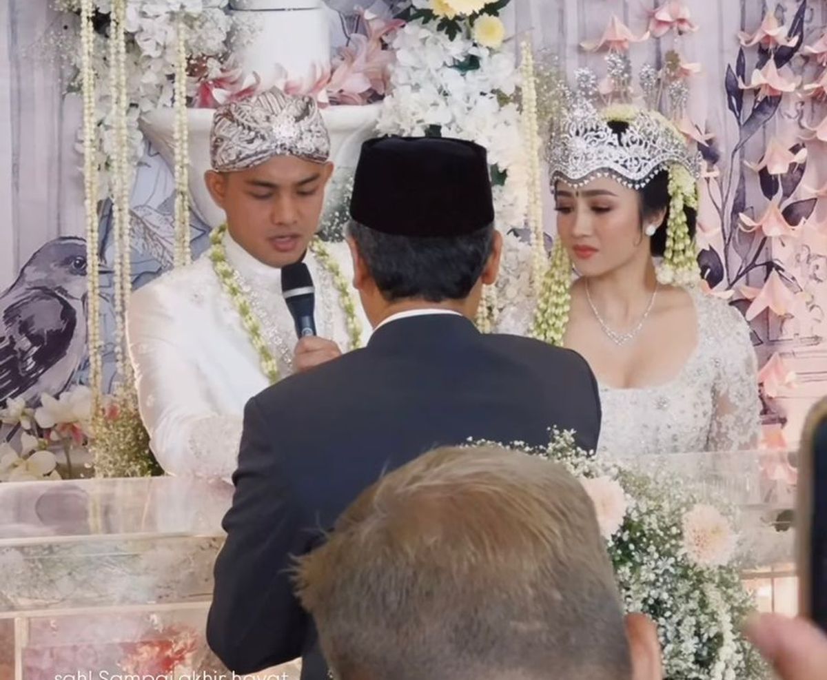 5 Potret Momen Akad Nikah Febby Rastanty dengan Adat Sunda, Tegang Saat Ijab Kabul