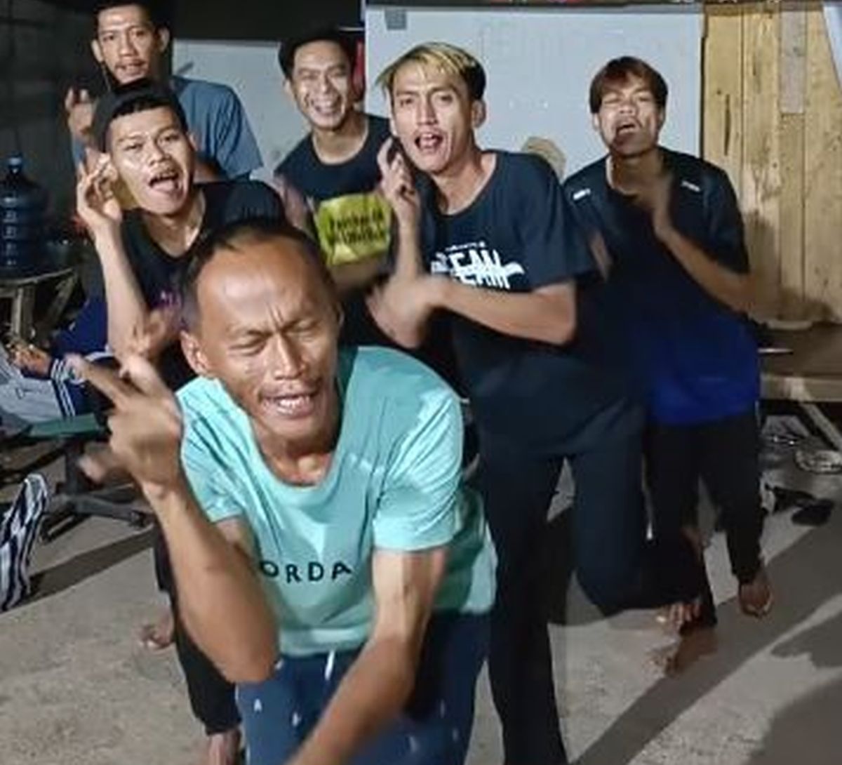 Apa Itu Sadbor, Istilah Joget-joget Live di Tiktok?