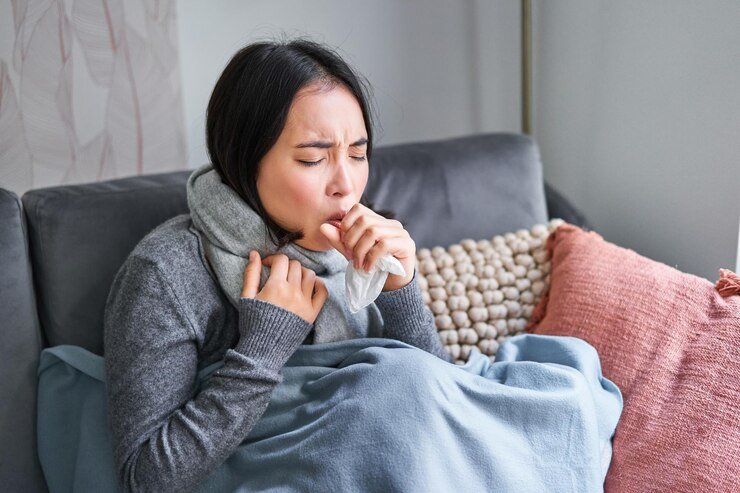 Bukan karena Air Hujan, Ini 5 Penyebab Flu dan Batuk di Musim Hujan