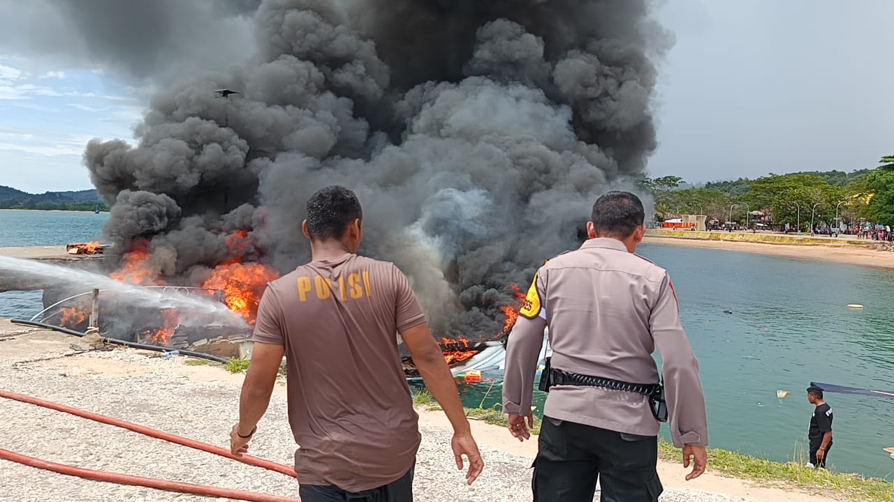 Cagub Malut Benny Laos Meninggal, Begini Detik-Detik Speedboat Bela 72 Meledak Hebat