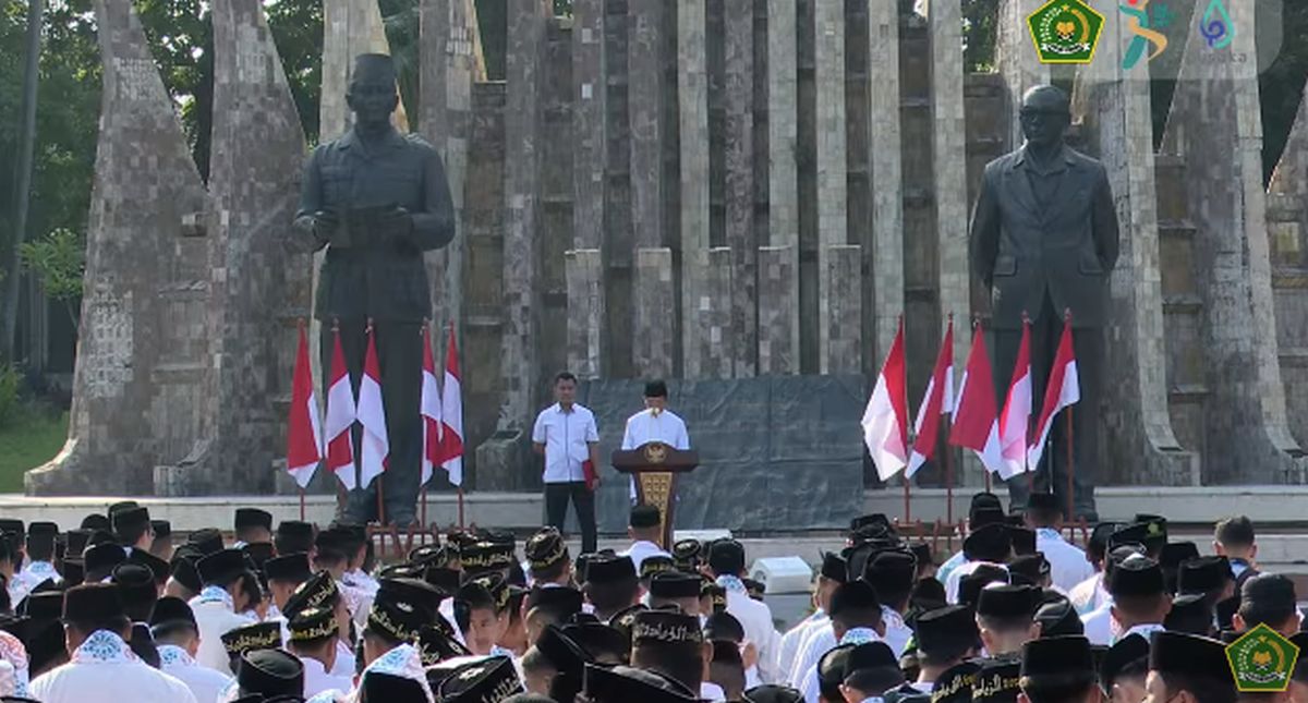 Hari Pertama Kerja, Menag Nasaruddin Umar Pimpin Apel Hari Santri 2024