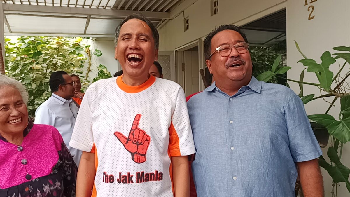 Jenguk Gugun Gondrong di Pasar Minggu, Rano Karno: Jakmania Jangan Lupa Sama Pendiri 