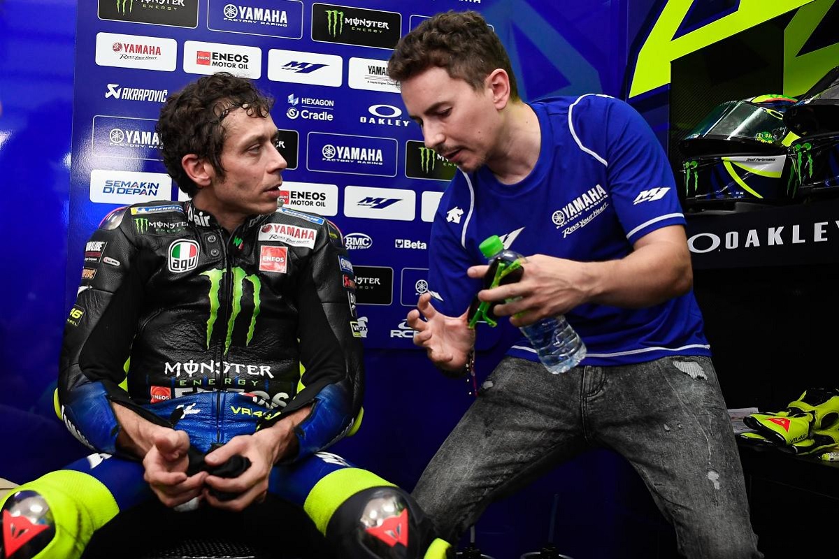 Kisah Pengakuan Jorge Lorenzo Diperlakukan seperti Penjahat oleh Fans Barbar Valentino Rossi pada 2015