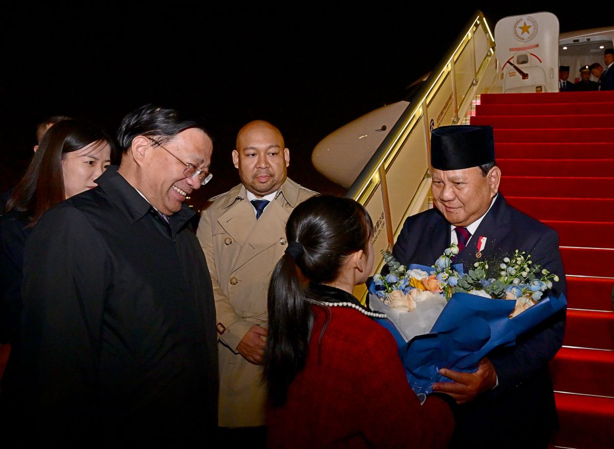 Tiba di Beijing, Presiden Prabowo Ditemani Putranya Didit