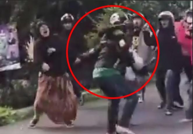 Viral Tawuran di Bogor Satu Lawan Banyak, Semuanya Bawa Sajam