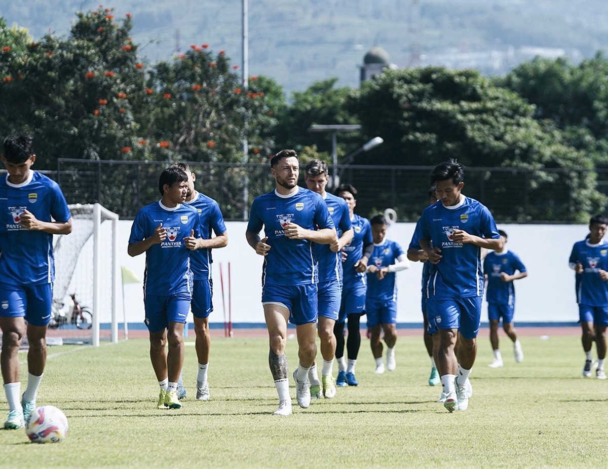 Persib Bandung Bermasalah dengan Keuangan, Belanja Pemain di Bursa Transfer Paruh Musim Liga 1 2024-2025?